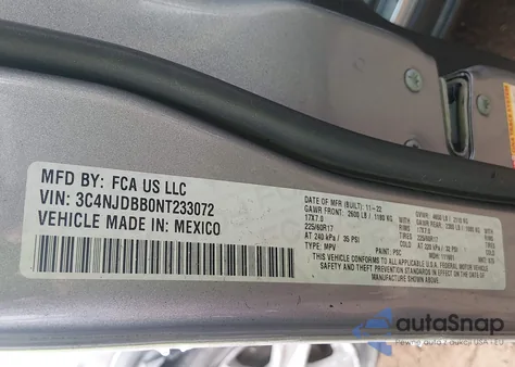 2022 Jeep Compass Latitude 4X4 from USA, damaged, VIN 3C4NJDBB0NT233072